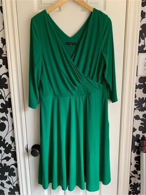 Tiana B. Emerald Green Faux-Wrap Long Sleeve Dress classic chic cool comfy